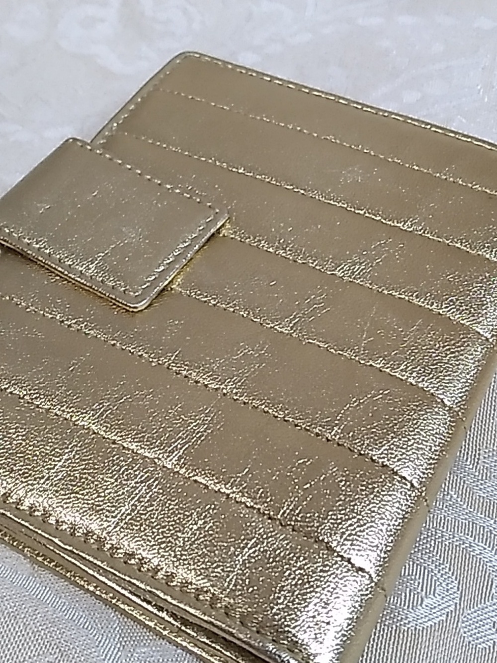 Yves Saint Laurent Gold Leather Wallet - Picture 3 of 9